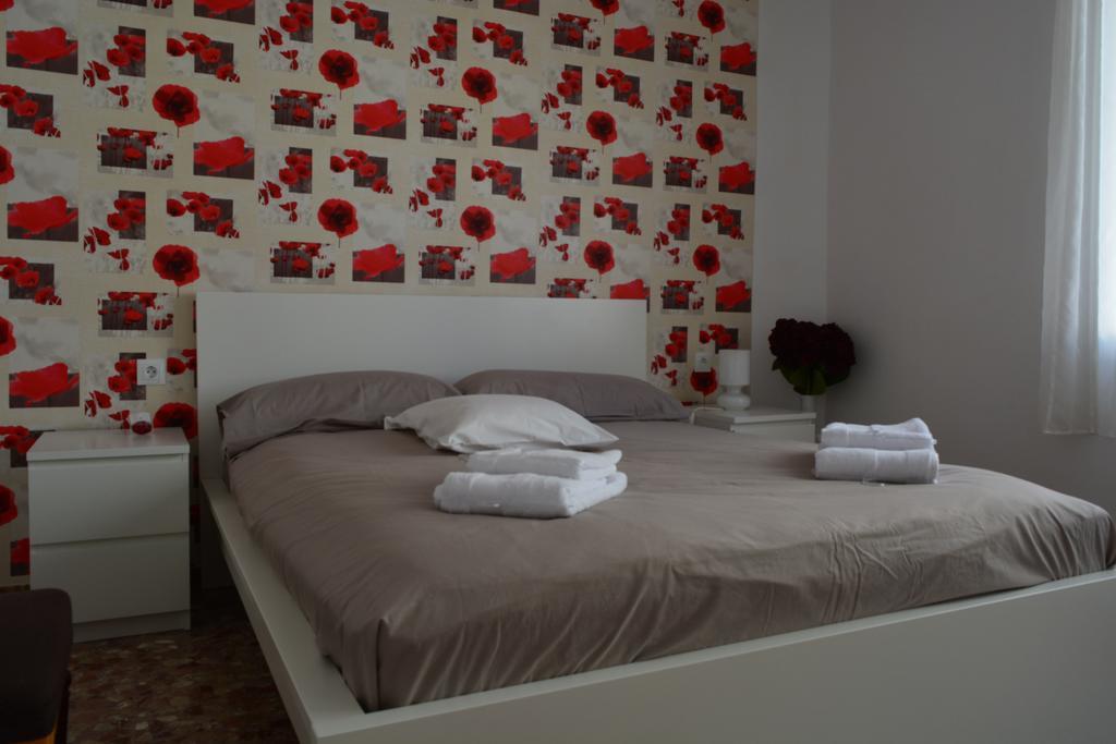 Arena'S Apartament Βαλένθια Εξωτερικό φωτογραφία